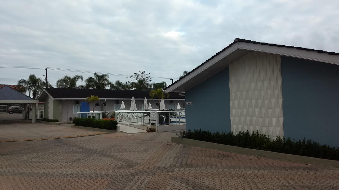 Hotel Santa Paula Гуаратуба Экстерьер фото